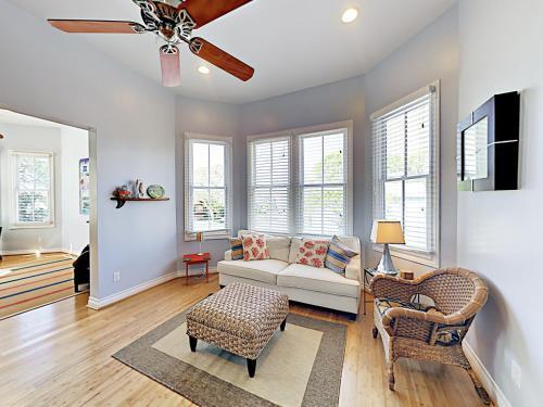 Apartamento Renovated Historical Home Apts
