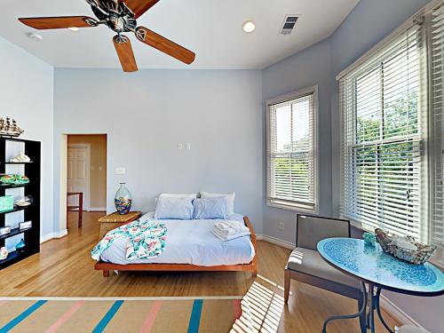 Apartamento Renovated Historical Home Apts