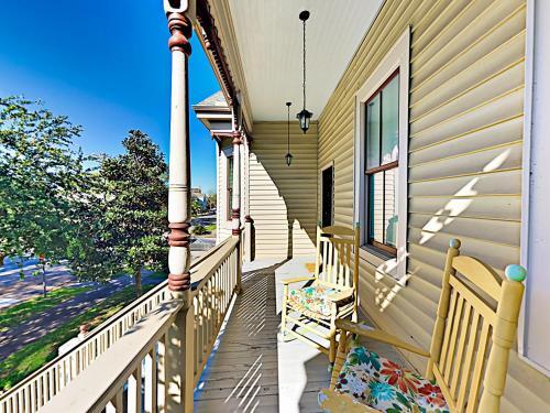Apartamento Renovated Historical Home Apts