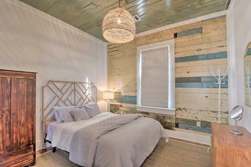 Bright Modern Cottage By Beaches, Dining, And Parks