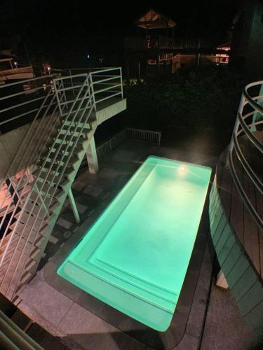 Gone On Seabatical Bay Canal Private Pool Hot Tub Ahh!
