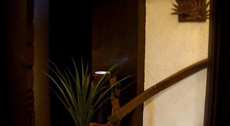 Aztic Hotel And Executive Suites