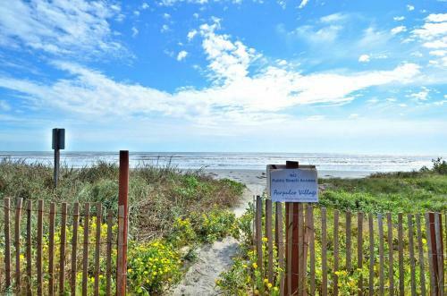 Surf's Up By Ryson Vacation Rentals