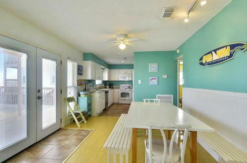 Surf's Up By Ryson Vacation Rentals