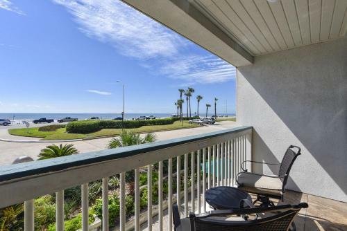 Casa Del Mar Beachfront By Ryson Vacation Rentals