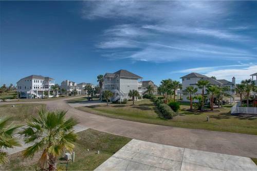 Sunset Paradise By Ryson Vacation Rentals