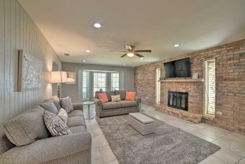 Corpus Christi House Less Than 10 Miles To Downtown!