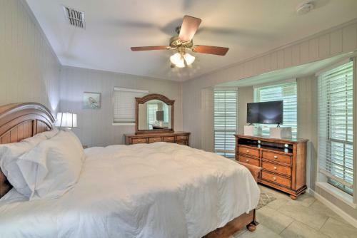 Corpus Christi House Less Than 10 Miles To Downtown!