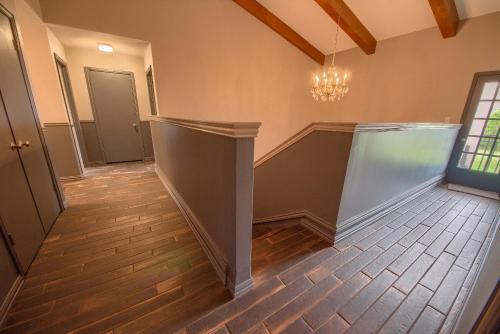 Hill Country Getaway Br 2230b Home
