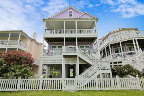 The Conch Castle By Ryson Vacation Rentals