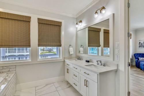 The Conch Castle By Ryson Vacation Rentals