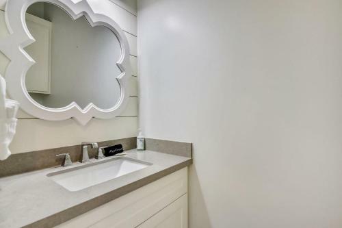 The Conch Castle By Ryson Vacation Rentals