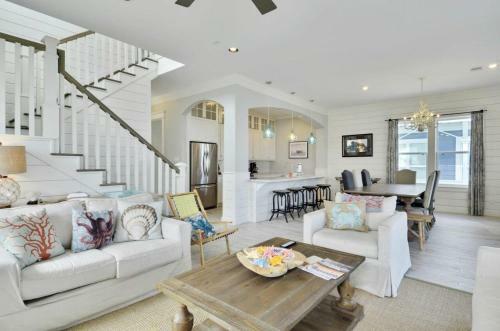 Beachside Haven By Ryson Vacation Rentals