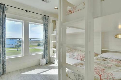 Beachside Haven By Ryson Vacation Rentals