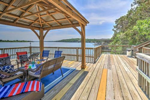 Lake Granbury Escape With Deck, Fire Pit, And Gazebo!