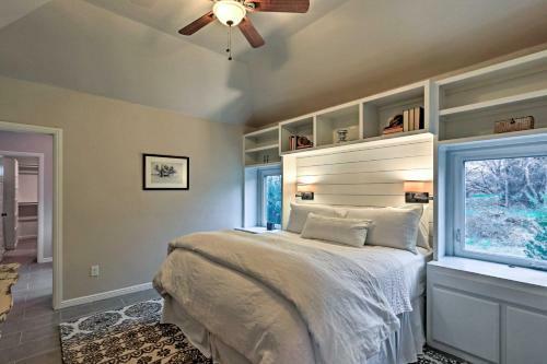Modern Home By Granbury Country Club And Beach!