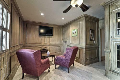 Lakefront Harlingen Home With Pool, Yard And Pool Table