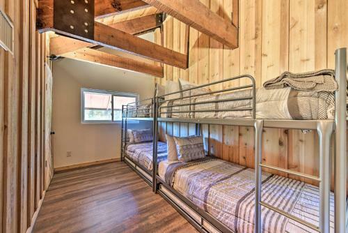 New Riverfront Cedar Cabin- Private Beach And Dock!
