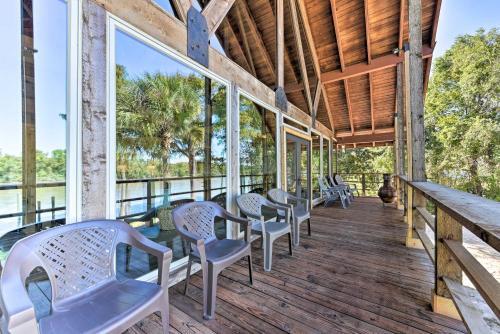 New Riverfront Cedar Cabin- Private Beach And Dock!