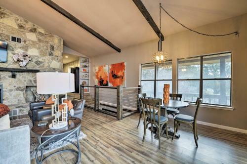 Bright N Breezy Waterfront Lake Granbury Getaway!