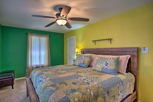 Lovely Lakeside Home With Park And Dock Access!