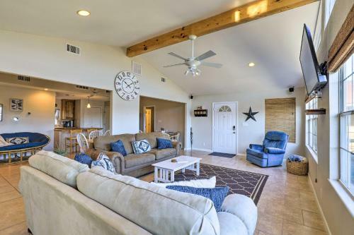 Waterfront Home On Private Lake Granbury Cove