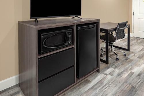 Hotel Super 8 By Wyndham Houston Nw Beltway 8