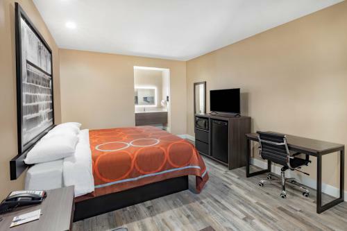 Hotel Super 8 By Wyndham Houston Nw Beltway 8