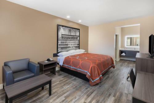 Hotel Super 8 By Wyndham Houston Nw Beltway 8