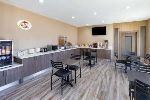 Hotel Super 8 By Wyndham Houston Nw Beltway 8