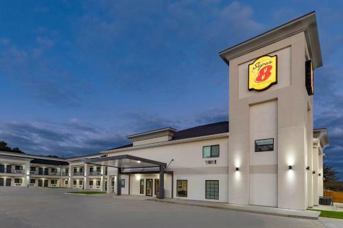 Hotel Super 8 By Wyndham Houston Nw Beltway 8