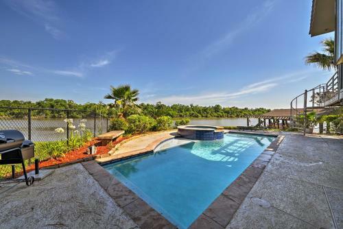 Luxury Home With Pool On San Jacinto Riverfront!