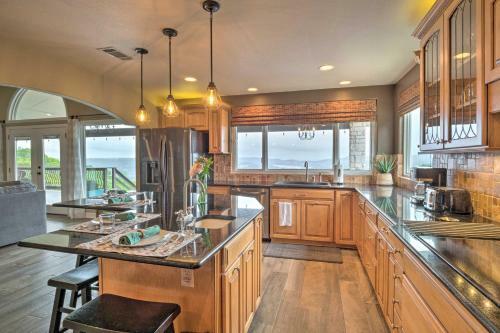 Jonestown House With Hill And Lake Travis Views!