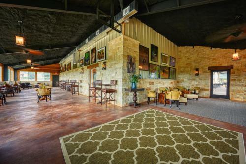 Hotel Carter Creek Winery Resort & Spa