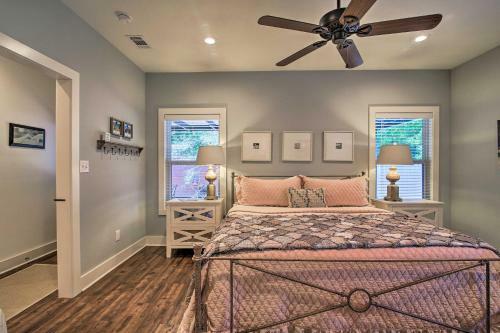 Kerrville Cottage With Rustic Charm And Backyard!