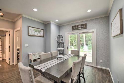 Country Modern Home About 3 Mi To Main Street!