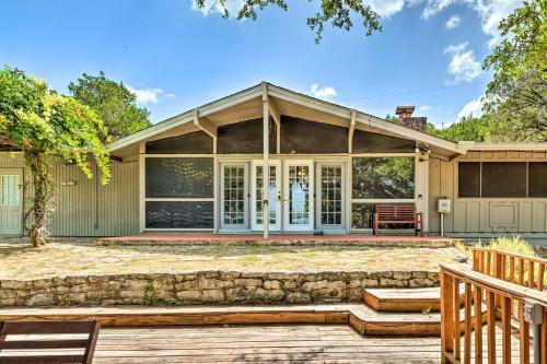 Lago Vista Home With Deck, Fire Pit And Lake Views