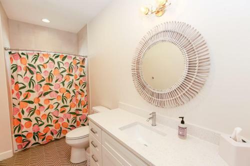 Lakeside Property With Temperature Control Pool On Lake Lbj