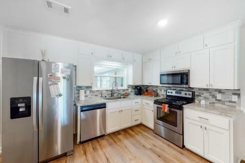 Crestwood Acres