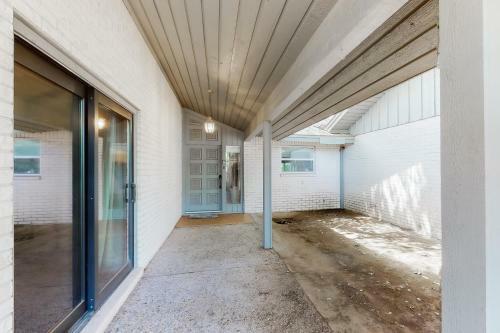 Crestwood Acres