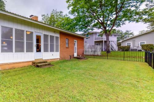 Crestwood Getaway