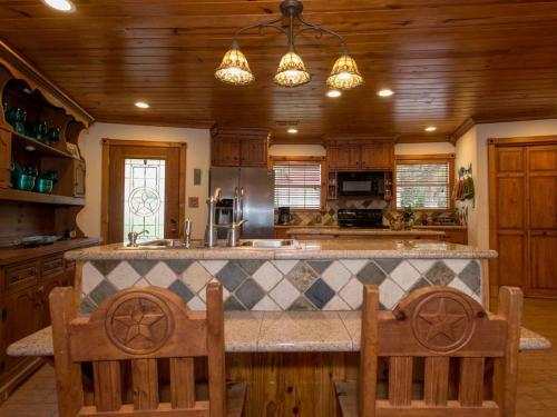 Made For Family Fun! Open Water Beauty