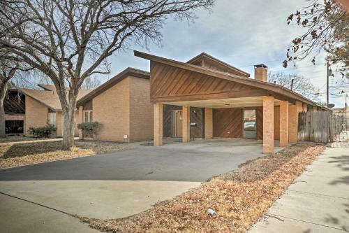 Lubbock Townhome With Grill -5 Mins To Ttu And Downtown