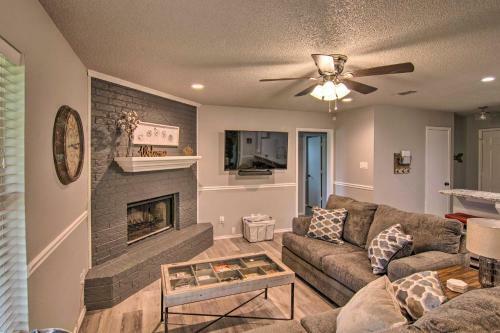 Lubbock Home With Backyard - 6 Mi To Texas Tech