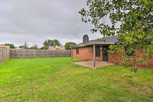 Lubbock Home With Backyard - 6 Mi To Texas Tech