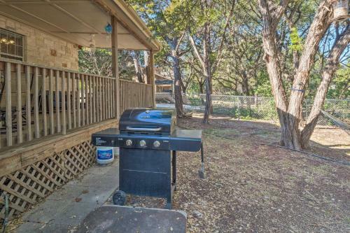 Lake Travis Home Situated On Arkansas Bend Park!