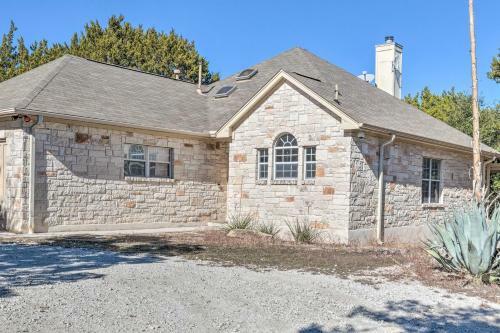 Lake Travis Home Situated On Arkansas Bend Park!