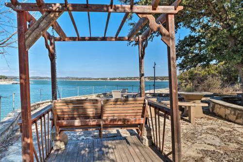 Lake Travis Home Situated On Arkansas Bend Park!