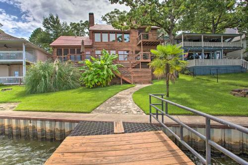 Spacious Cedar Creek Lake Home With Deck And Dock!
