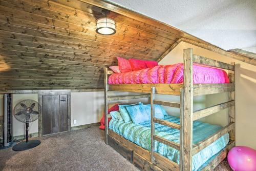 Spacious Cedar Creek Lake Home With Deck And Dock!